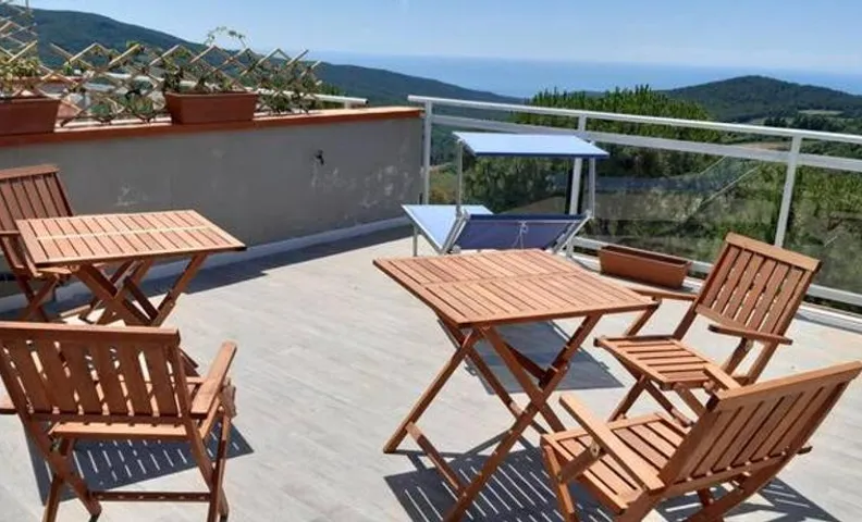 Vista sulle isole dell'arcipelago Toscano