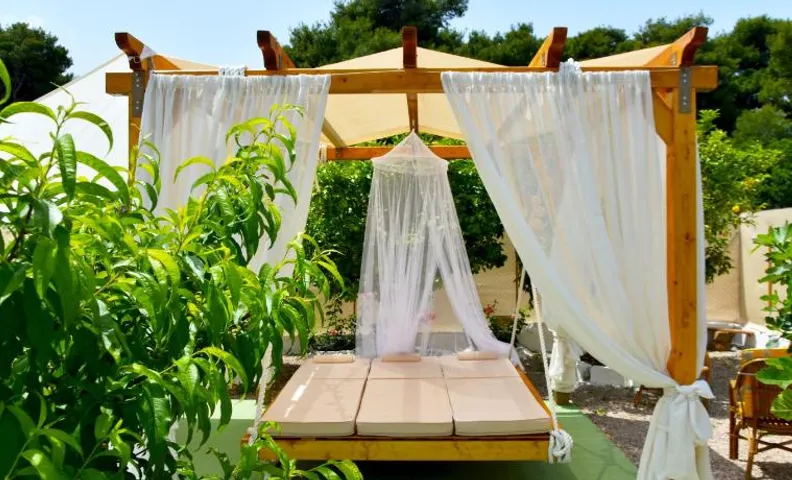 Camping Tent Downtown & Garden Hanging Bed