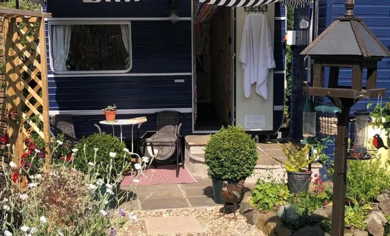 Down The Garden Path Vintage Caravan B&B , Dartmoor