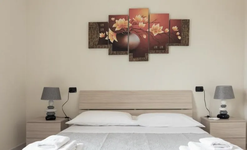 La Perla Guest house