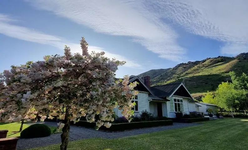 Hurunui Homestead Bed and Breakfast