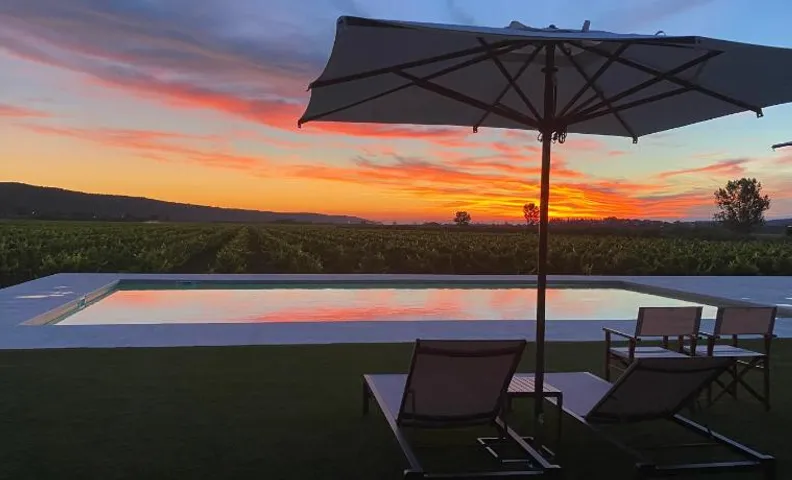 Casa Mulino - where the vineyards meet the sea