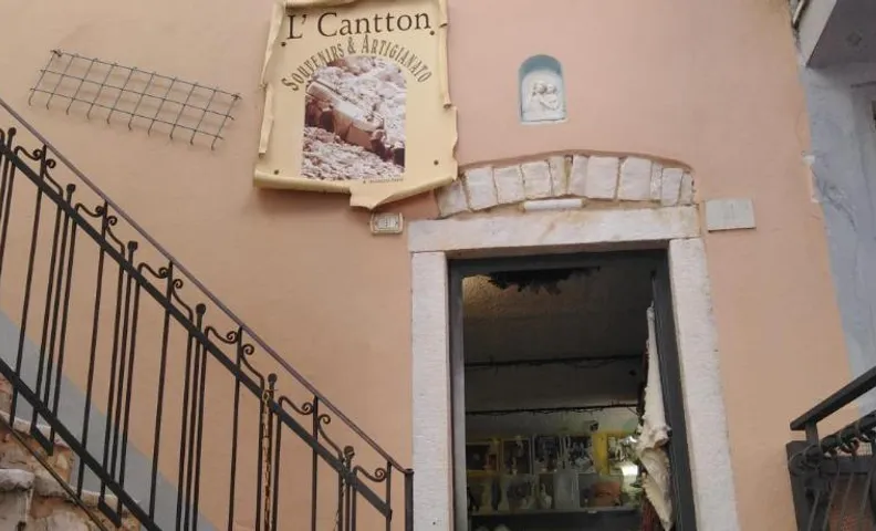 L ' CANTON B & B