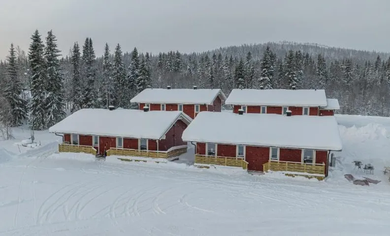 Marsfjäll Mountain Lodge Stugor i Saxnäs