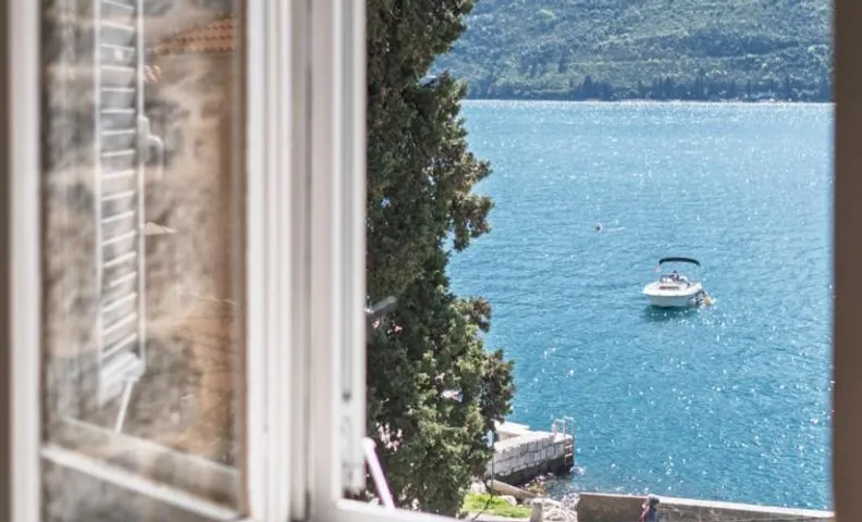 Bluemarine Rooms & Apartments