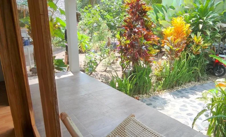anik homestay & dormy Batukaras