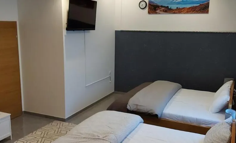 SOBE RIM BREZJE DRAVSKO