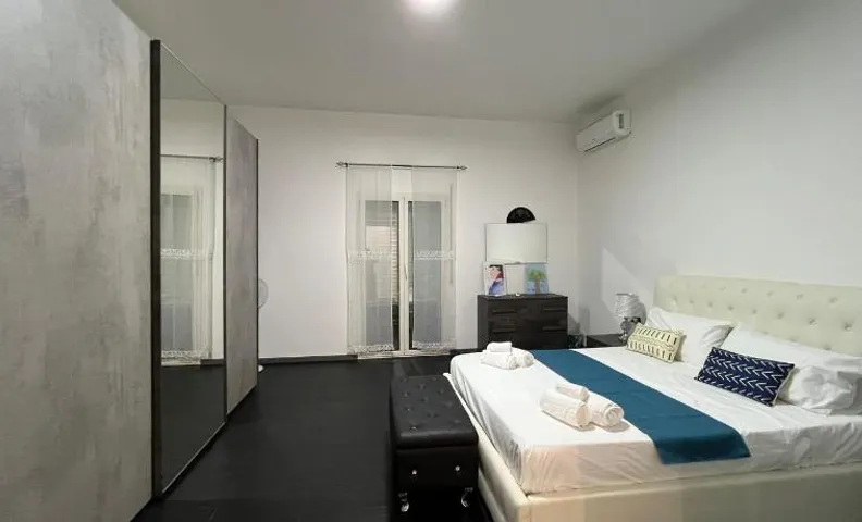 KAM DELUXE Exclusive Home With Private Rooms Vacancy