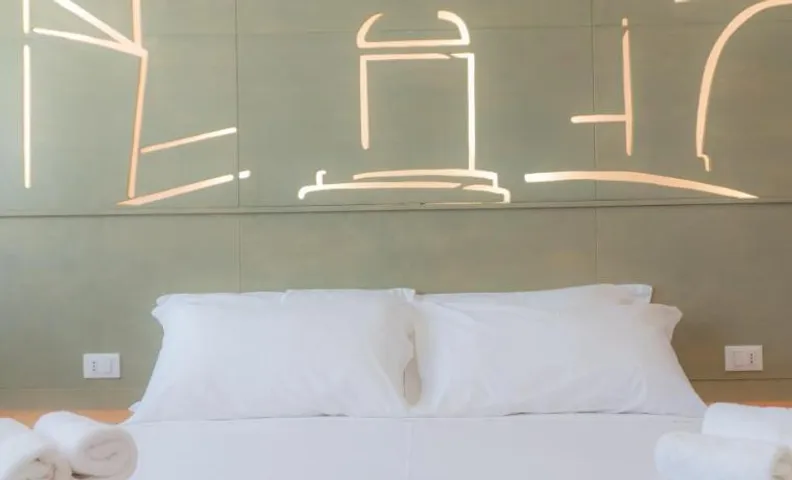 RUDINI' CHARMING ROOM