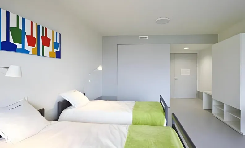 Hotel Middelpunt - Gratis Parking - Ontbijt inbegrepen!