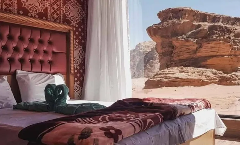 Desert guide camp