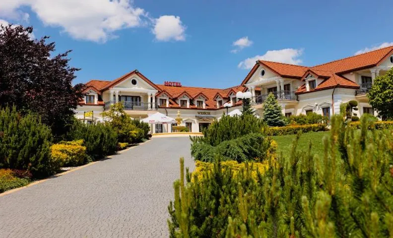 Hotel Restauracja VILLA BOLESTRASZYCE- PRZEMYSL