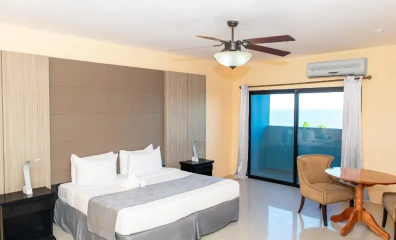 Pickwick Park View Hotel