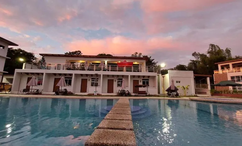 D'Jewel Jade Resort