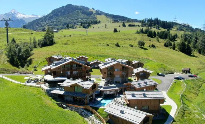 ZAGLGUT HOTEL-CHALETS, Exclusive Suites and Chalets with Air Conditioning, Panoramic Views & Summer 