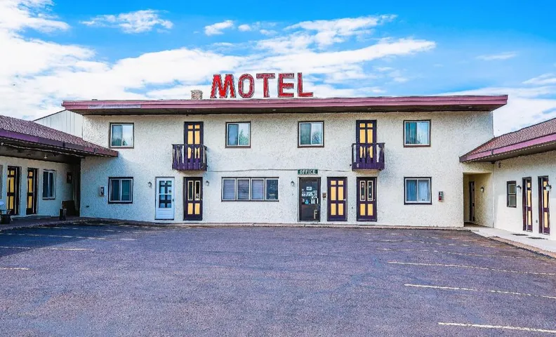 Love Hotels Silver Street by OYO at Hurley WI