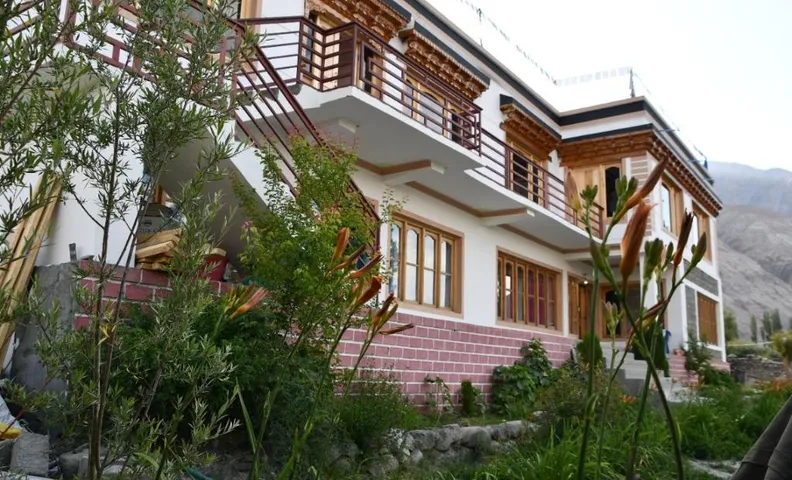 Skayil Guest House