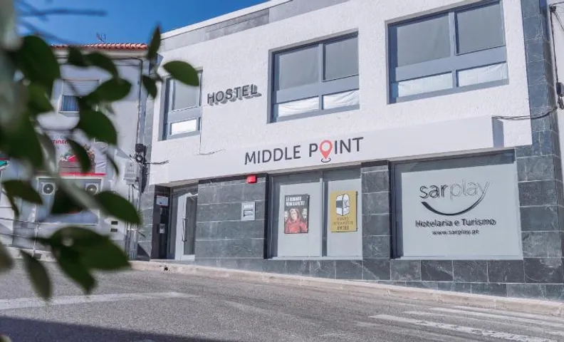 Middle Point