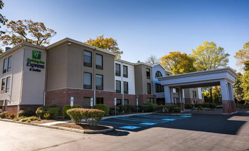 Holiday Inn Express Hotel & Suites West Chester By IHG