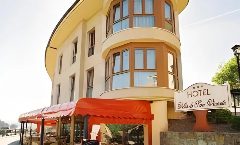 Hotel Faro de San Vicente