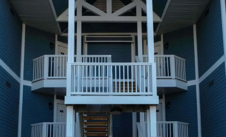 Horseshoe Retreat