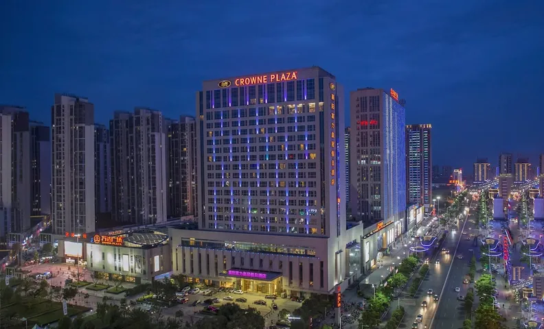 크라운 플라자 샹양 바이 IHG