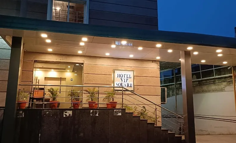 Hotel VIP Square