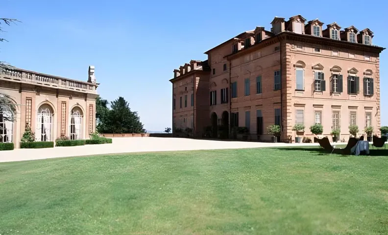 Marchesi Alfieri - Cantine e Ospitalità
