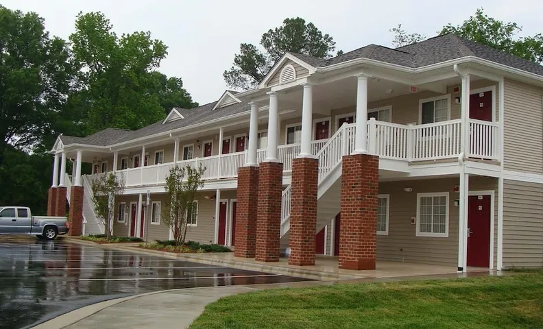 Affordable Suites Rocky Mount