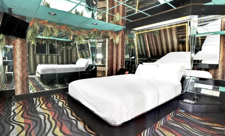 Hollywood Motel