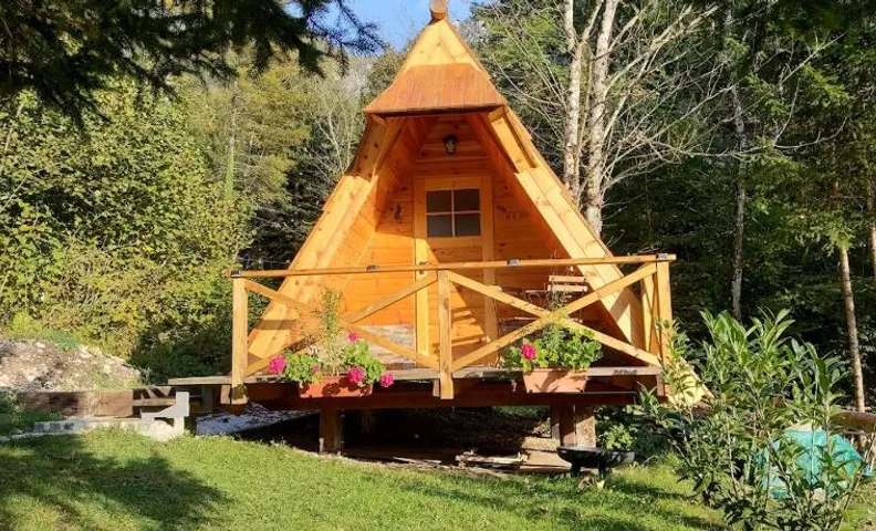 Lepa Lopa resort