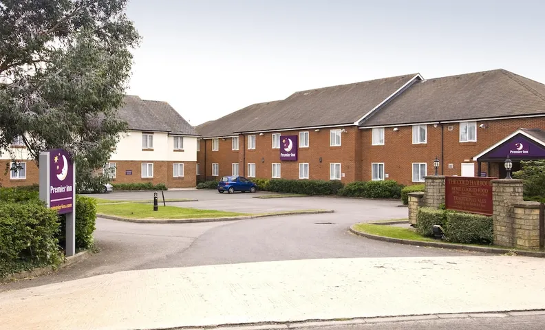 Premier Inn Swindon North