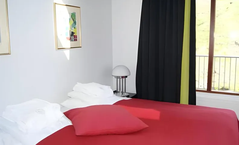 프로스트 앤 파이어 호텔