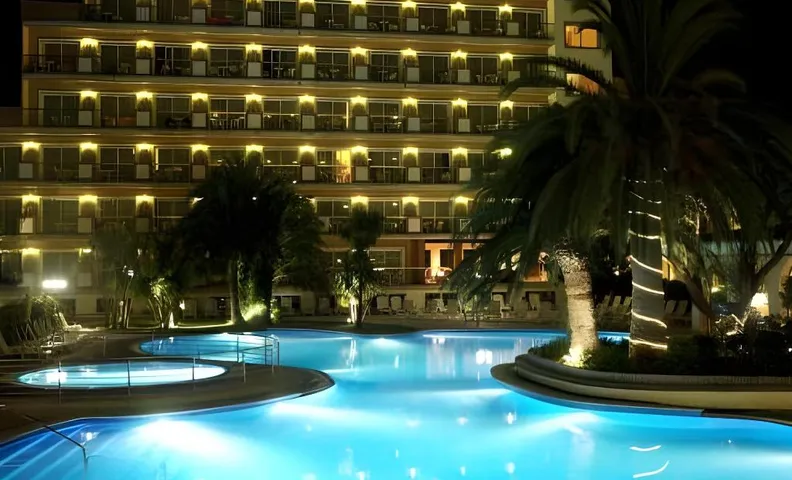Luna Club Hotel Yoga & Spa 4Sup