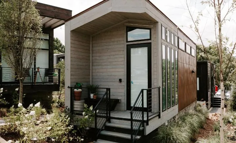 Ironwood Grove, Tiny House Hotel