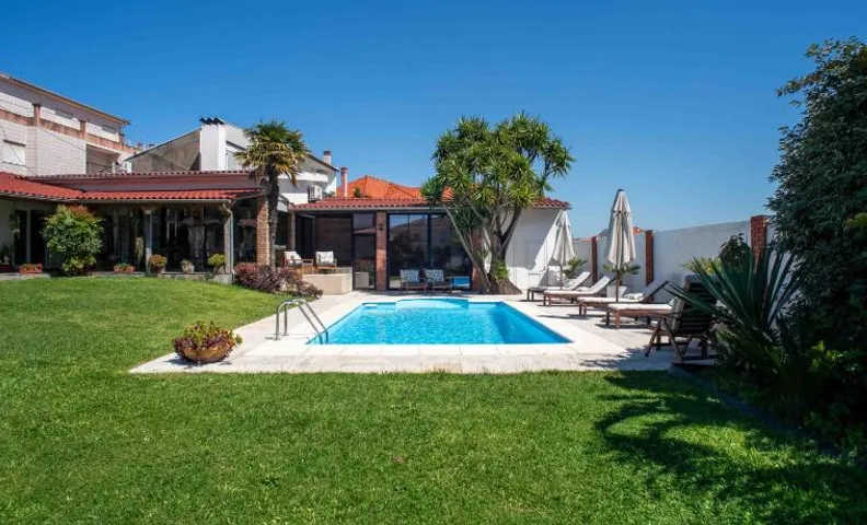 Villa dos Corcéis