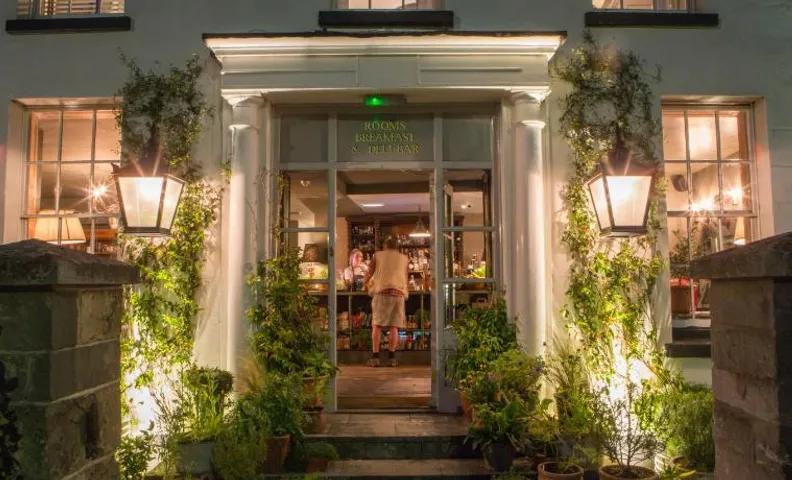 THE PIG in the Wall - Southampton