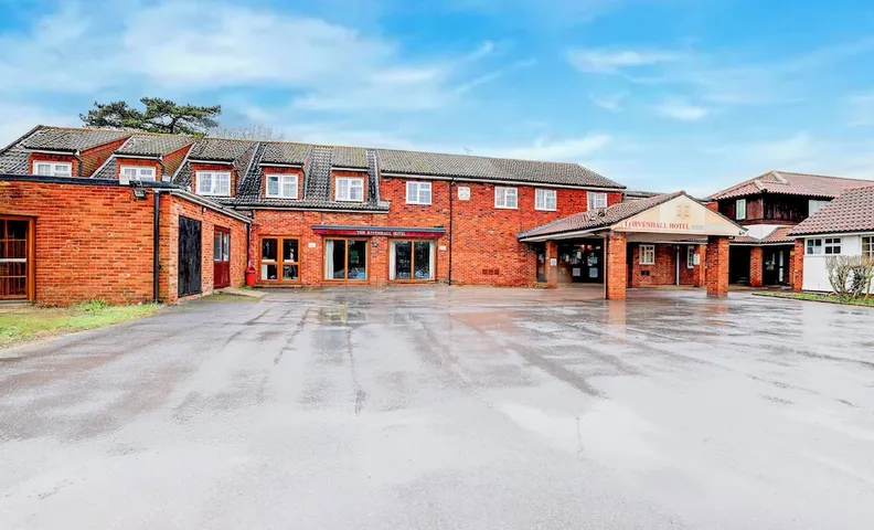 OYO 더 리벤홀 호텔, 위담, 첼름스퍼드