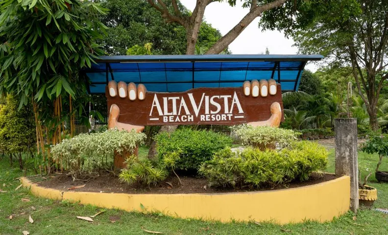 AltaVista Beach Resort Samal powered by Cocotel