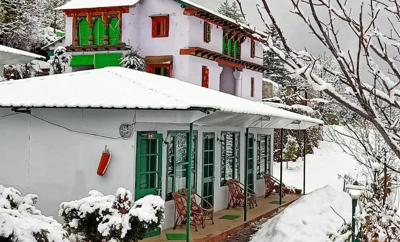 Himalayan High, Auli, by Himalayan Eco Lodges