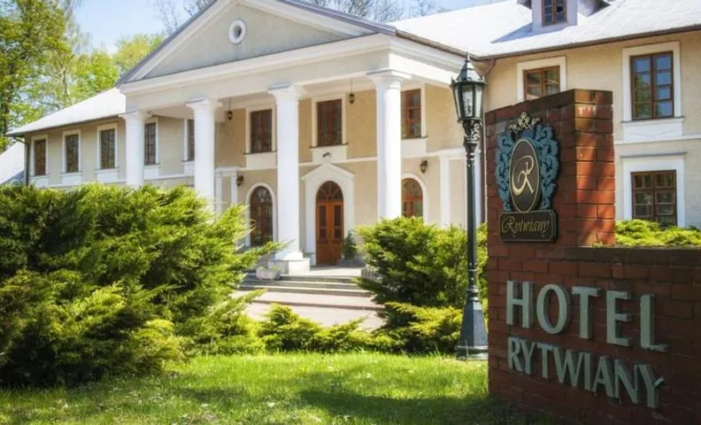 Hotel Rytwiany Pałac