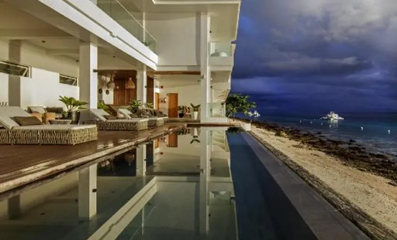 Burgos Reef Boutique Resort