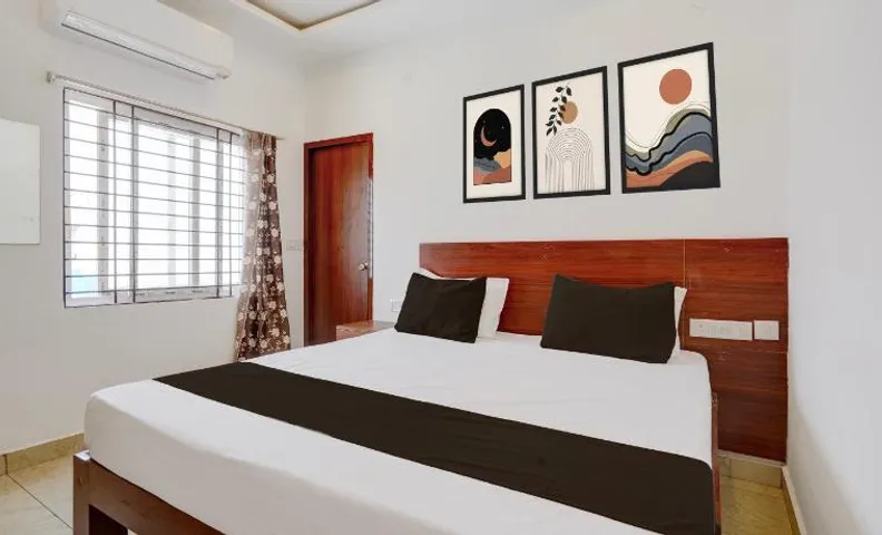 HOTEL O VARAHI GRAND