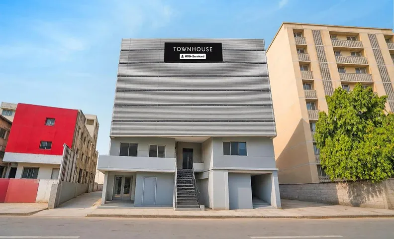 Townhouse Paldi Bus Terminal Ahmedabad Formally Neelkanth