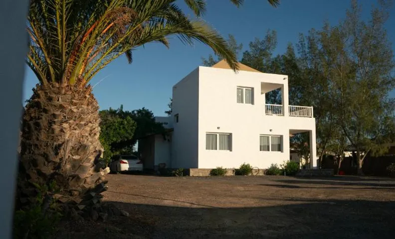 La Milagrosa Surf House & CoWork