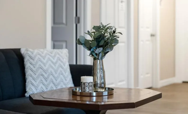 Judkins Upper Suite Near Downtown & Light Rail