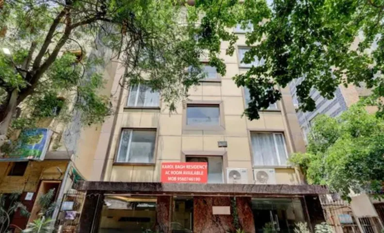 FabHotel Karol Bagh Residency