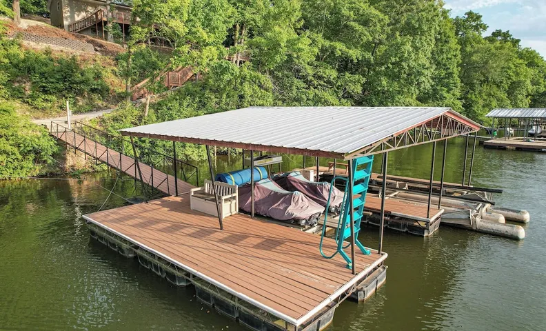 Lake Cabin & Dock - A True Ozarks Experience!