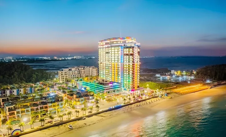 Flamingo Hai Tien Beach Resort