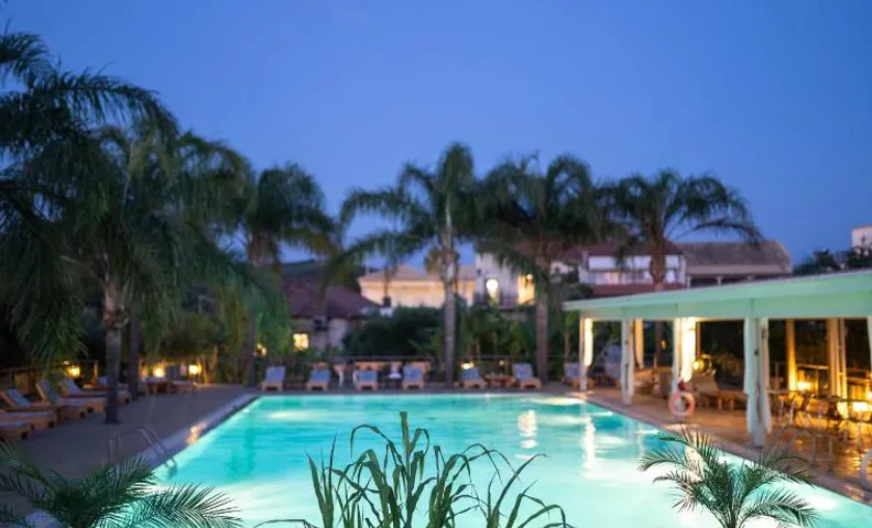 Zoe Seaside Resort